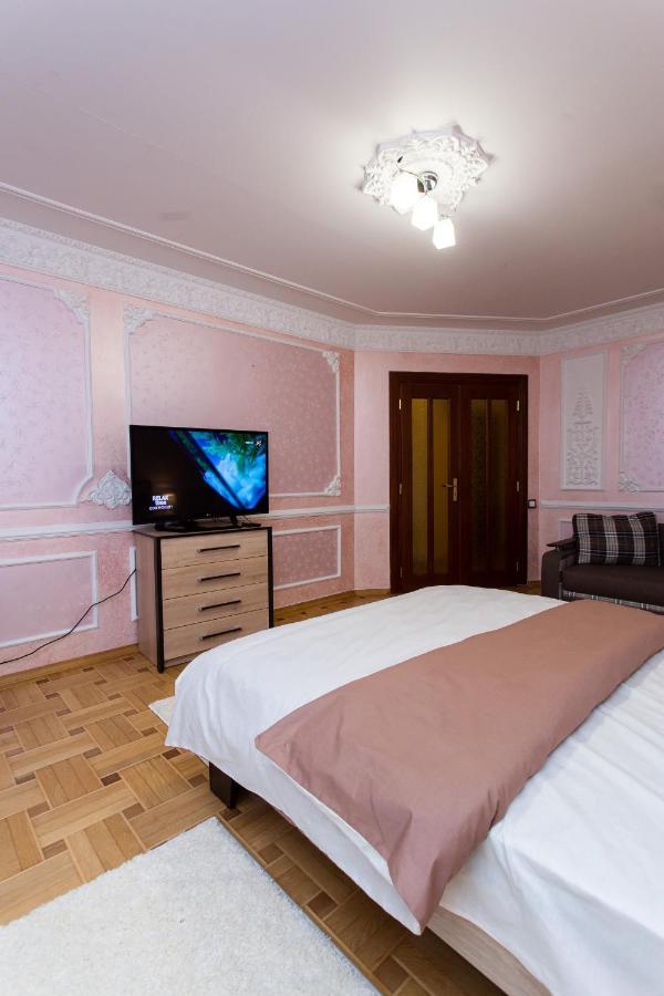 Apartament Центр. Вулиця Липова. 3 Кімнати Tarnopol Zewnętrze zdjęcie